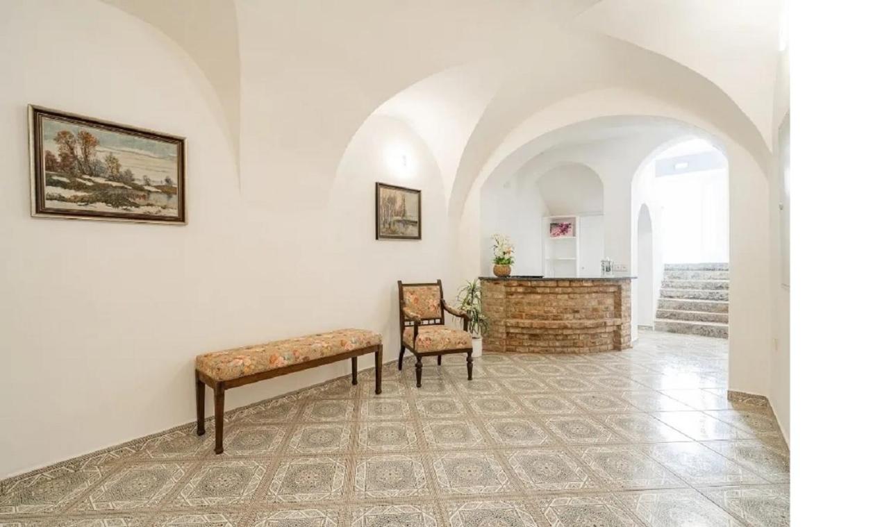 Penzion Kardinal Mikulov Luaran gambar